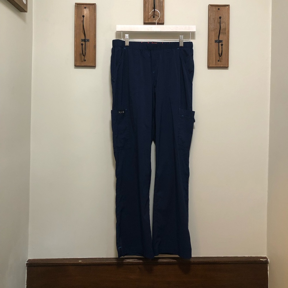 Koi Basics Holly Women's 8-Pocket Cargo PETITE Scrub Pants Navy
